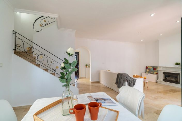 Image No.21-3 Bed Villa for sale