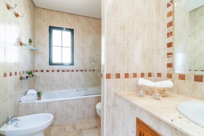 Image No.30-3 Bed Villa for sale