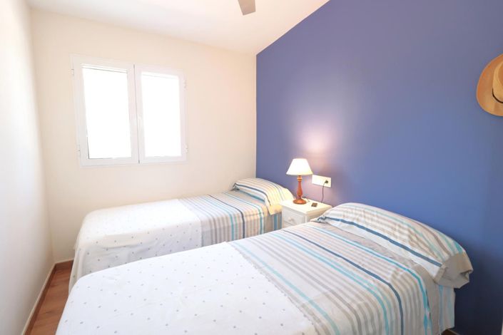 Image No.16-3 Bed House for sale