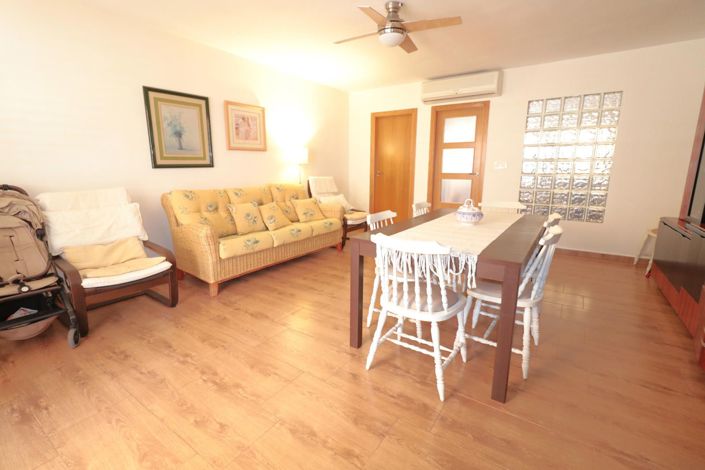 Image No.6-3 Bed House for sale