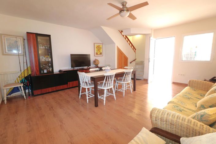 Image No.9-3 Bed House for sale