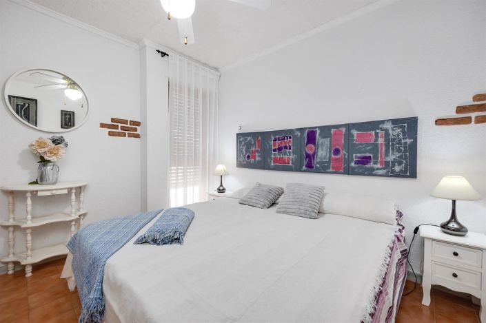 Image No.12-2 Bed Bungalow for sale