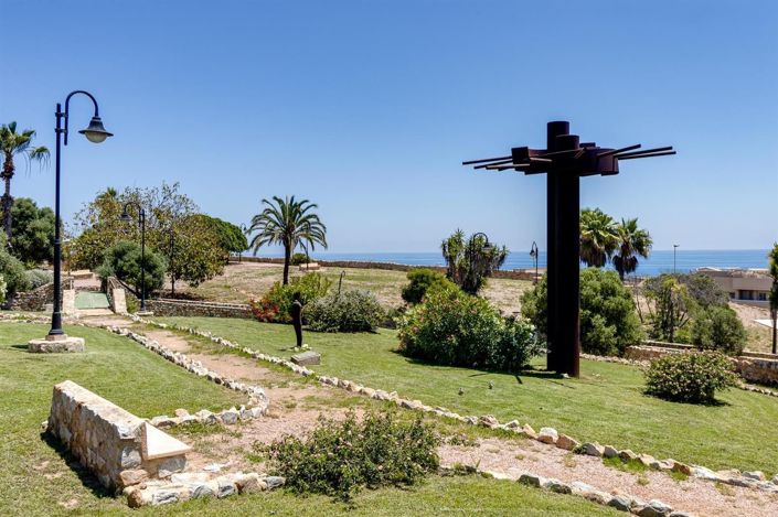 Image No.30-2 Bed Bungalow for sale