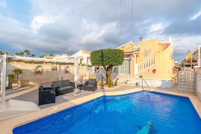 Image No.1-Villa de 3 chambres à vendre à Orihuela Costa