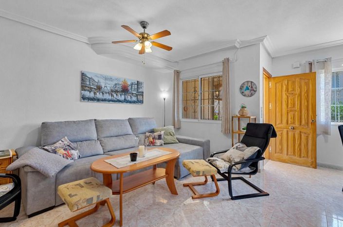 Image No.12-3 Bed House for sale