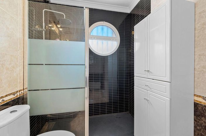 Image No.24-3 Bed House for sale