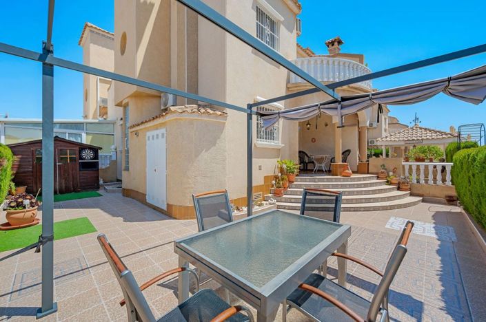 Image No.3-3 Bed House for sale