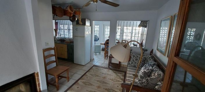 Image No.10-6 Bed House for sale