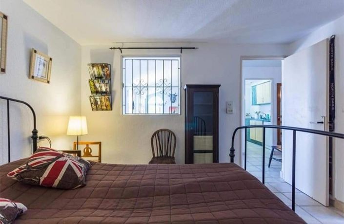 Image No.16-6 Bed House for sale