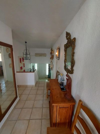 Image No.18-6 Bed House for sale