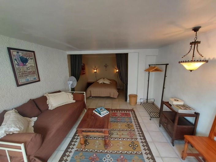 Image No.22-6 Bed House for sale