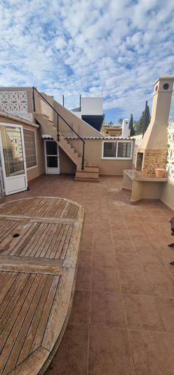 Image No.26-6 Bed House for sale