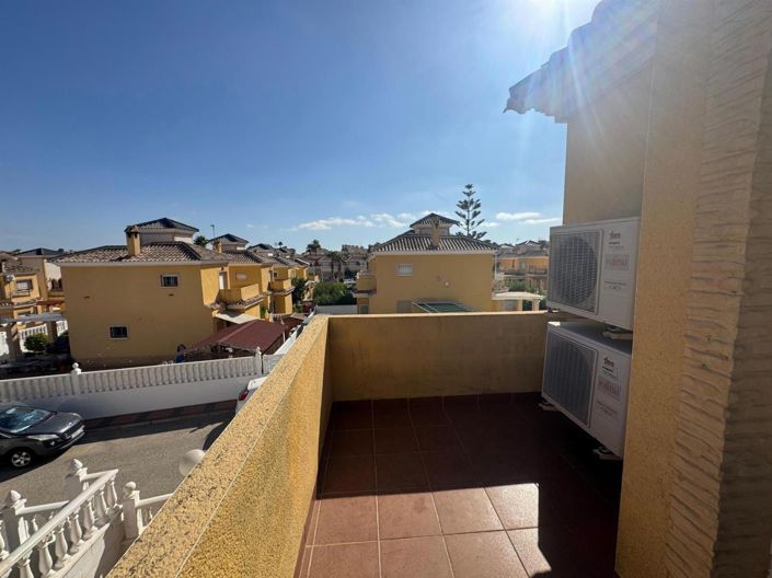 Image No.24-3 Bed Villa for sale