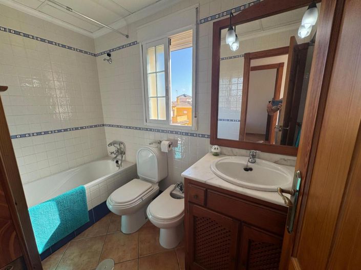 Image No.26-3 Bed Villa for sale