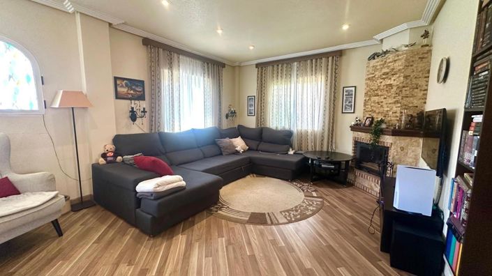 Image No.16-3 Bed House for sale