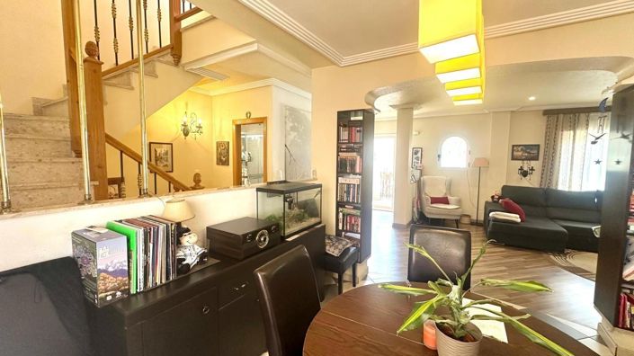 Image No.22-3 Bed House for sale