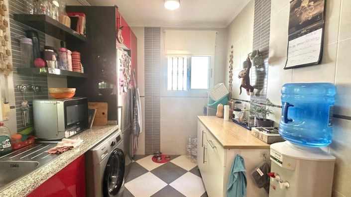 Image No.25-3 Bed House for sale