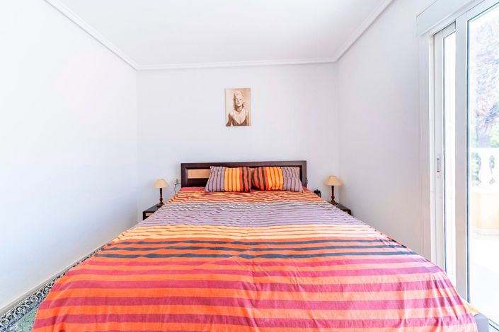 Image No.27-3 Bed House for sale