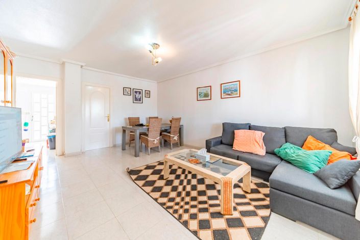 Image No.6-3 Bed House for sale