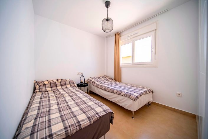 Image No.19-2 Bed Bungalow for sale