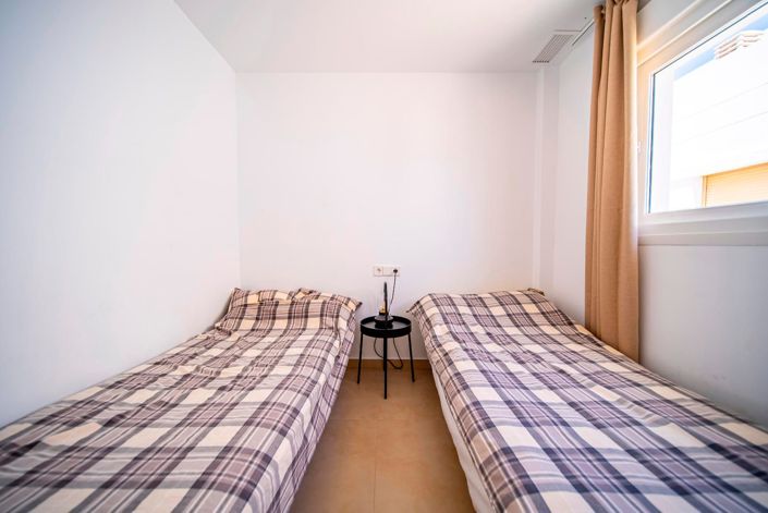 Image No.20-2 Bed Bungalow for sale