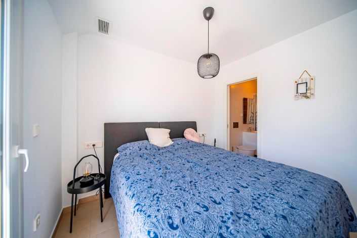 Image No.23-2 Bed Bungalow for sale