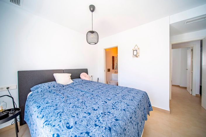 Image No.24-2 Bed Bungalow for sale