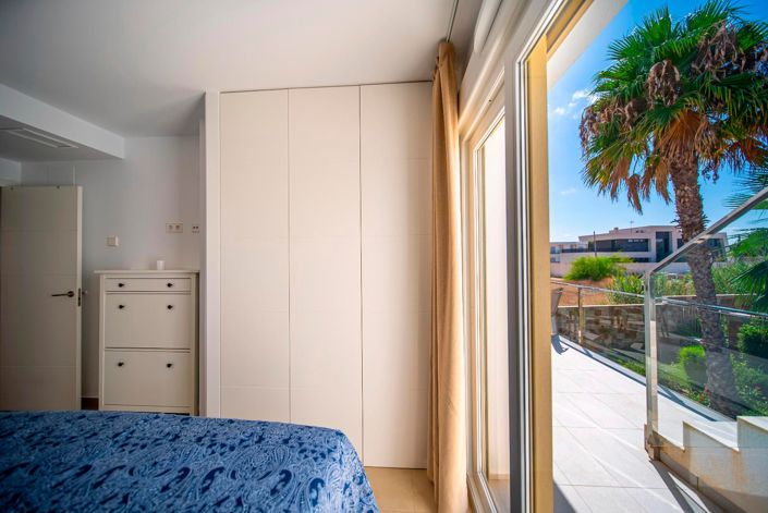 Image No.27-2 Bed Bungalow for sale