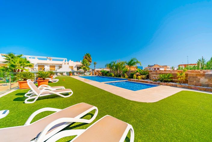 Image No.37-2 Bed Bungalow for sale