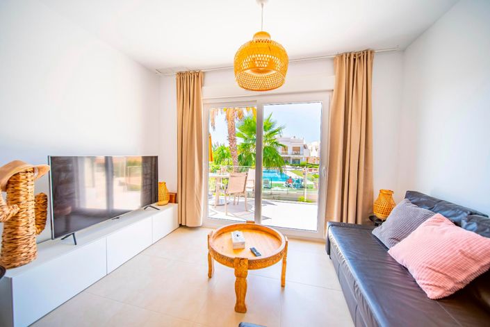 Image No.7-2 Bed Bungalow for sale