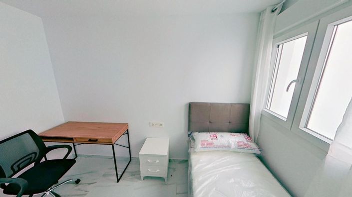 Image No.16-2 Bed Apartment for sale