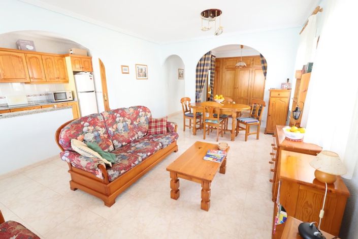 Image No.4-2 Bed Villa for sale