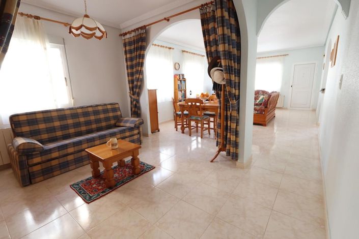 Image No.6-2 Bed Villa for sale