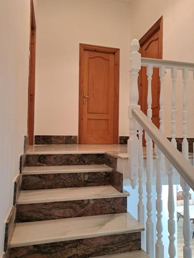 Image No.15-5 Bed Villa for sale