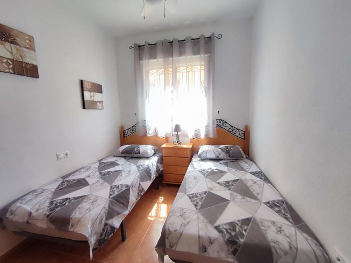 Image No.40-3 Bed House for sale