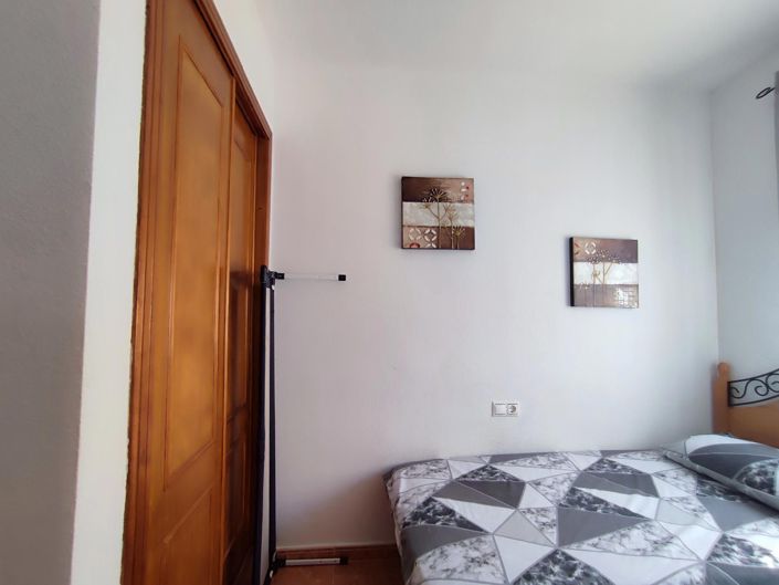 Image No.41-3 Bed House for sale