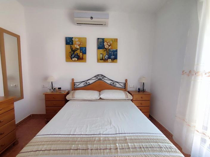 Image No.43-3 Bed House for sale