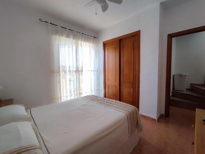 Image No.44-3 Bed House for sale
