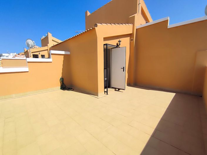 Image No.55-3 Bed House for sale