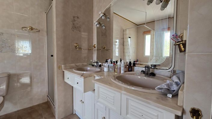 Image No.13-3 Bed Villa for sale