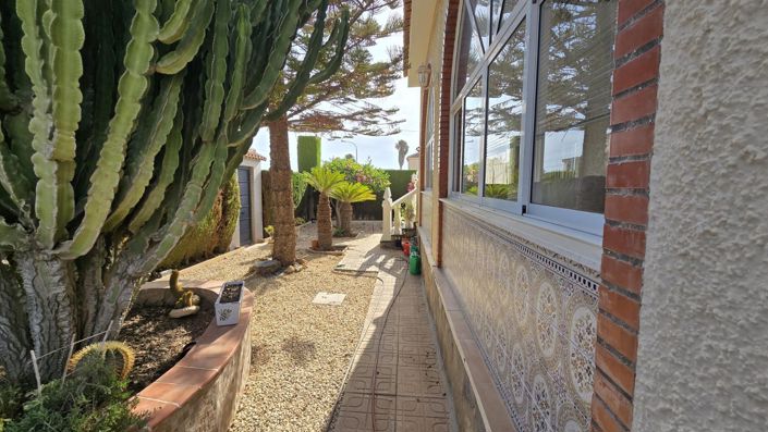 Image No.22-3 Bed Villa for sale