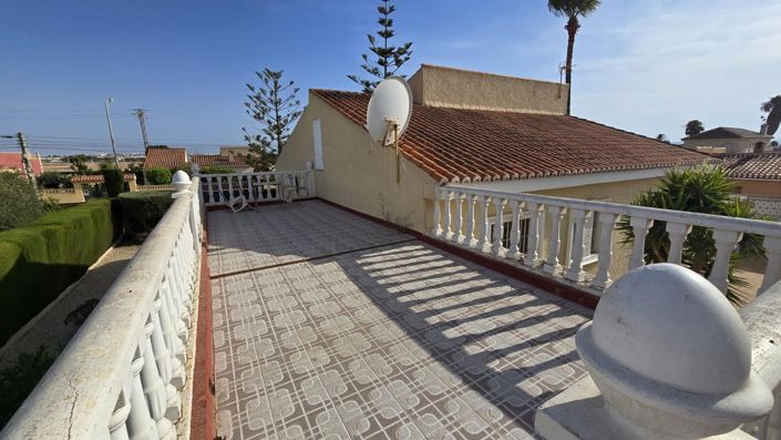 Image No.27-3 Bed Villa for sale