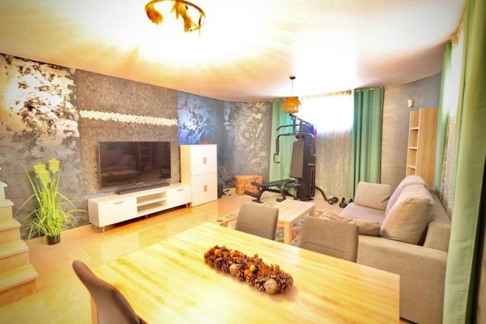 Image No.10-4 Bed Villa for sale