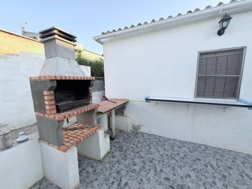 21741605