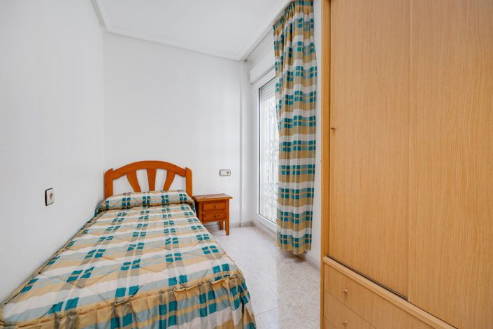 Image No.24-2 Bed Bungalow for sale