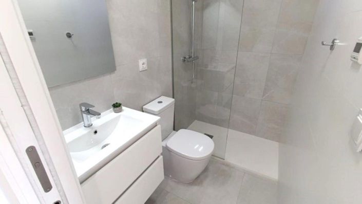 Image No.48-3 Bed Villa for sale