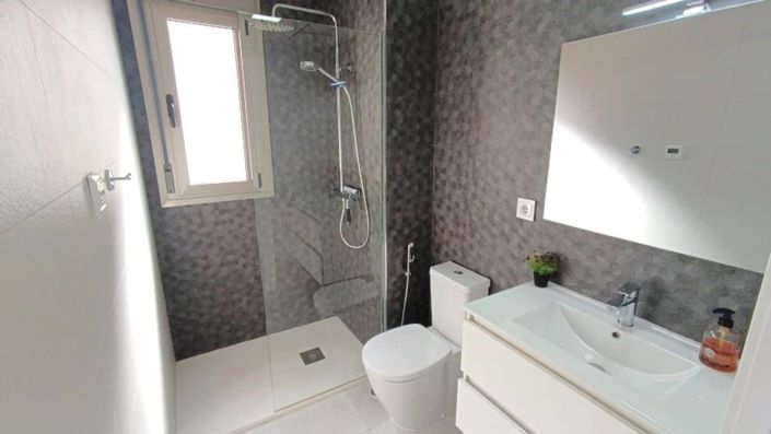 Image No.49-3 Bed Villa for sale