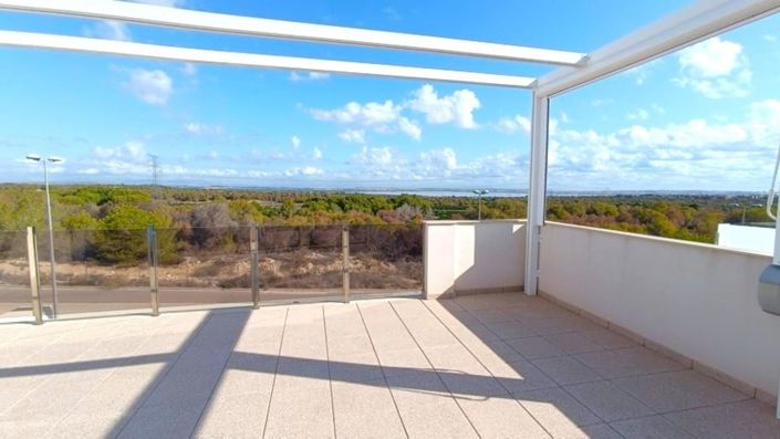 Image No.52-3 Bed Villa for sale