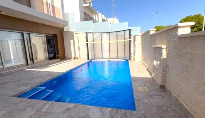 Image No.60-3 Bed Villa for sale