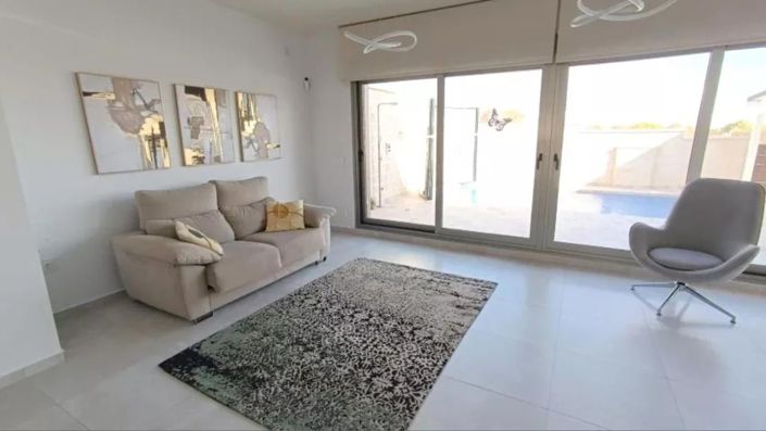 Image No.8-Villa de 3 chambres à vendre à Orihuela Costa